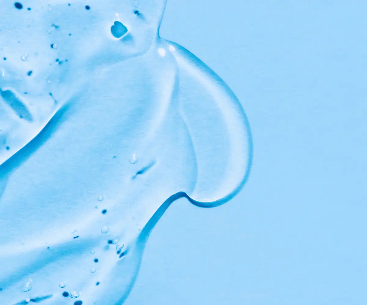 Hyaluronsäure: Feuchtigkeit für Haut & Gelenke